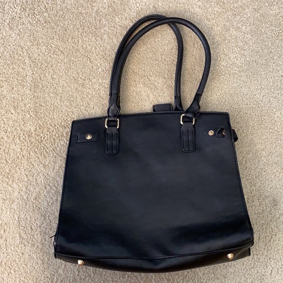 BCBG Paris purse - Picture 3 of 6